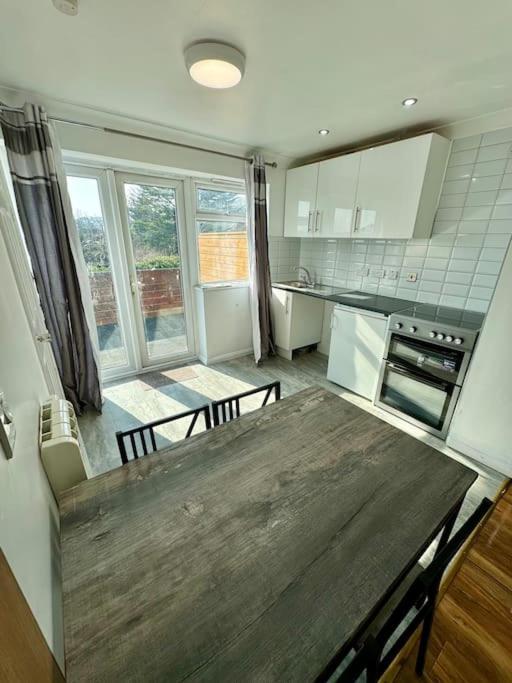 Appartement Flat On High Street à Saltdean Extérieur photo